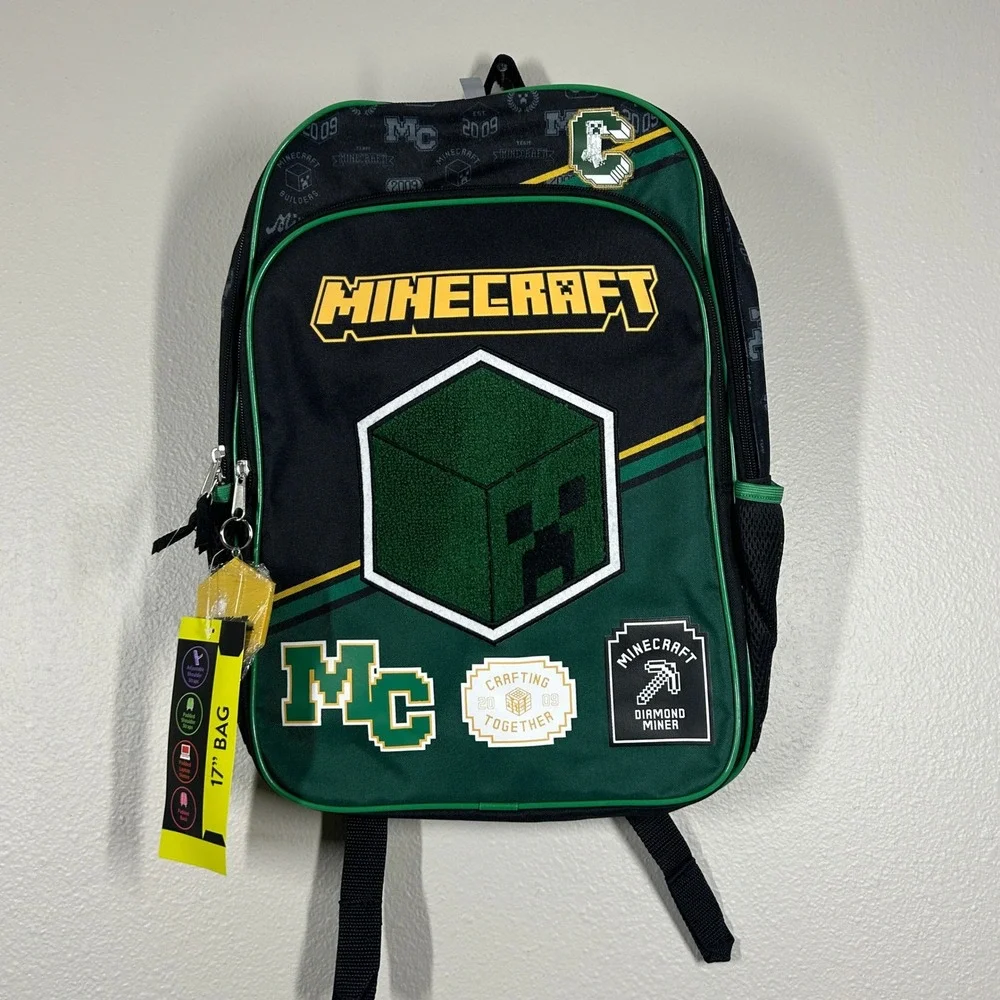 Minecraft Creeper Varsity 17 Inch Backpack Green Black Padded Laptop Sleeve NWT